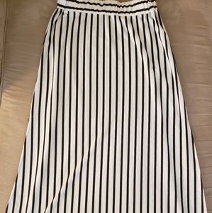 Black and white stripped maxi skirt